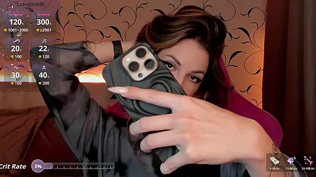 Snapshot of BratzieDarsie chatting on October 2025 10:12:02 AM BratzieDarsie online show from October 2025 10:12:02 AM