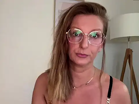 Snapshot of HornyJudith chatting on May 2026 05:59:01 AM HornyJudith online show from May 2026 05:59:01 AM