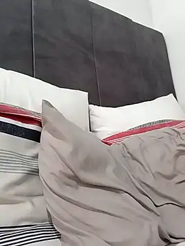 BLACK BOTTOM03 online show from December 2025 07:03:02 AM