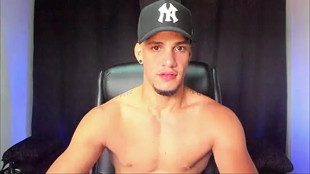 jhonnysnow17 online show from September 2025 07:48:02 PM