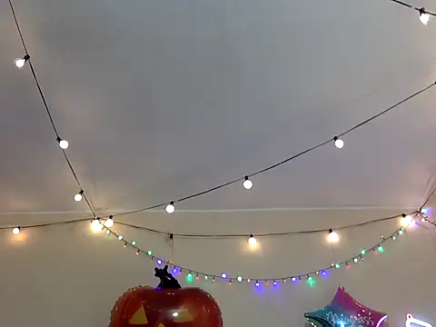 HandsomeAlfie online show from October 2025 02:45:01 AM