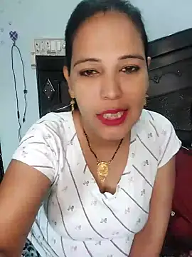 Snapshot of Poojabhabi101 chatting on December 2024 05:48:01 AM Poojabhabi101 online show from December 2024 05:48:01 AM