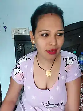 Snapshot of Poojabhabi101 chatting on December 2024 06:25:02 AM Poojabhabi101 online show from December 2024 06:25:02 AM