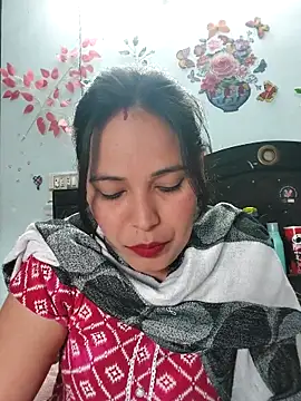 Poojabhabi101 online show from December 2025 06:18:01 AM