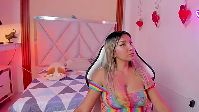 Happy tits online show from February 2025 07:52:02 PM