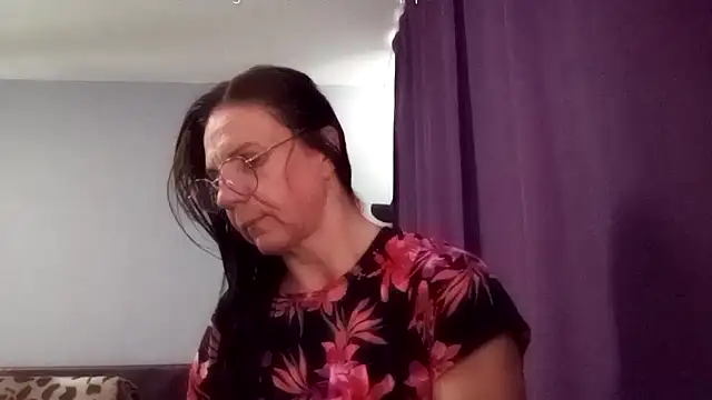 Snapshot of AlfejiRise chatting on July 2026 11:58:01 AM AlfejiRise online show from July 2026 11:58:01 AM