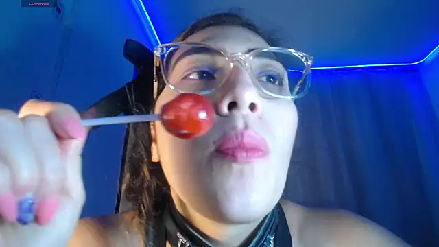 DaMikaela  online show from November 2025 06:53:01 PM