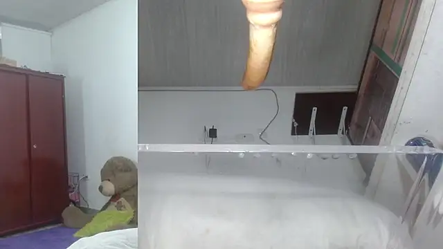 sammyEvans   online show from December 2025 10:37:02 PM