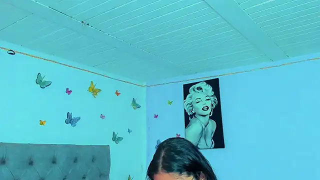 mabellfox online show from January 2025 05:53:01 PM