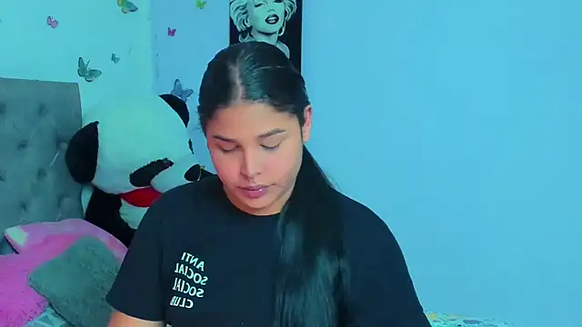 mabellfox online show from February 2025 08:52:02 PM