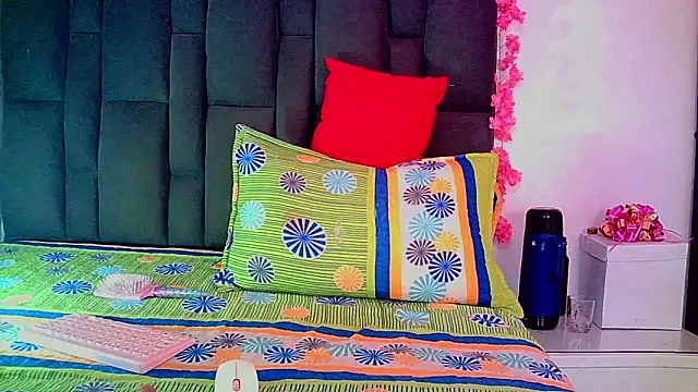 Snapshot of carmen14 chatting on November 2025 10:14:02 AM carmen14 online show from November 2025 10:14:02 AM