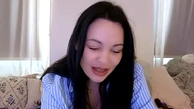 Snapshot of Lilie_romeo chatting on November 2025 12:07:01 PM Lilie romeo online show from November 2025 12:07:01 PM