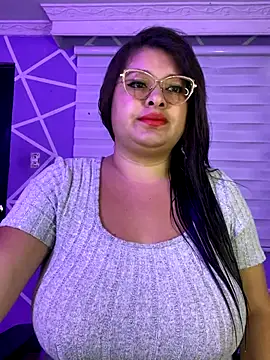 MiiaaJoness online show from September 2025 02:50:01 PM