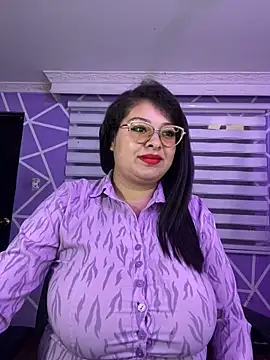 MiiaaJoness online show from April 2026 04:58:02 PM