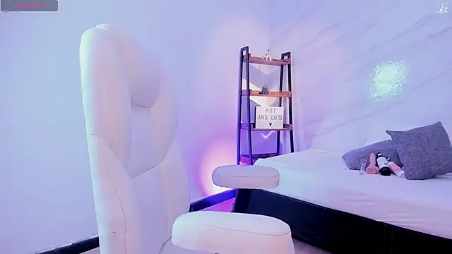 ayy falcon online show from March 2025 06:11:01 PM