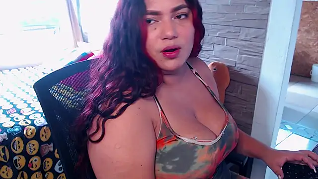 girl milk2 online show from June 2026 05:58:02 PM
