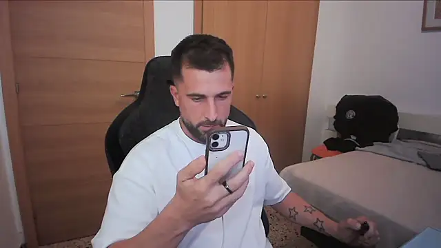 alex877x online show from October 2025 03:55:02 PM