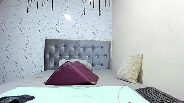 Snapshot of kelleysinedd chatting on October 2025 05:35:02 PM kelleysinedd online show from October 2025 05:35:02 PM