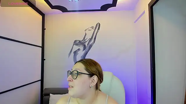 NiickyJones online show from February 2025 10:41:01 PM