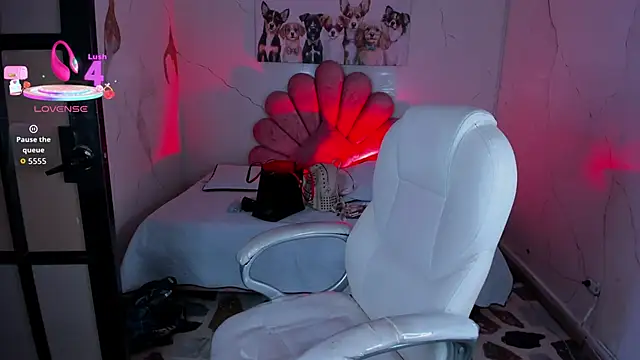 Snapshot of NiickyJones chatting on January 2026 09:50:02 PM NiickyJones online show from January 2026 09:50:02 PM