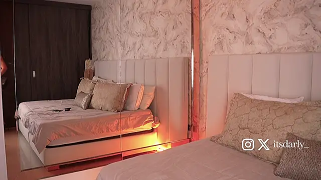 Rosalie vega online show from November 2025 03:16:01 PM