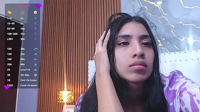 Snapshot of littlee_emilyy_ chatting on January 2025 06:12:01 AM littlee emilyy online show from January 2025 06:12:01 AM