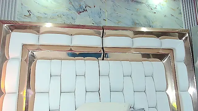 Snapshot of littlee_emilyy_ chatting on March 2025 02:59:01 AM littlee emilyy online show from March 2025 02:59:01 AM