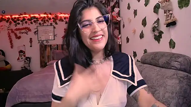 azahar  ziiz online show from December 2024 07:28:02 PM