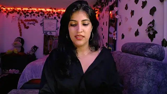 azahar  ziiz online show from January 2025 10:44:01 PM