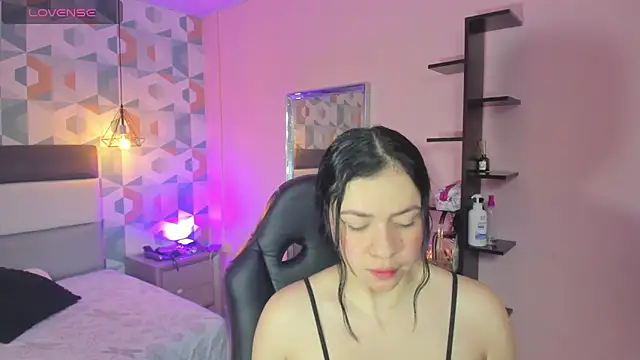 Snapshot of megancero chatting on January 2025 12:30:02 PM megancero online show from January 2025 12:30:02 PM