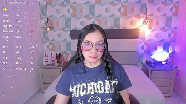 Snapshot of megancero chatting on March 2025 12:34:01 PM megancero online show from March 2025 12:34:01 PM