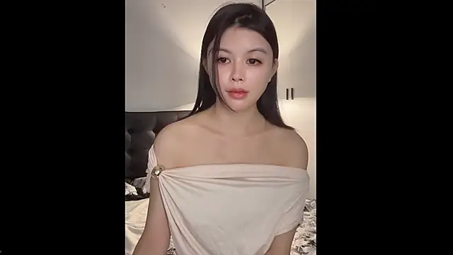 Snapshot of lvy-w chatting on June 2026 12:48:01 PM lvy-w online show from June 2026 12:48:01 PM