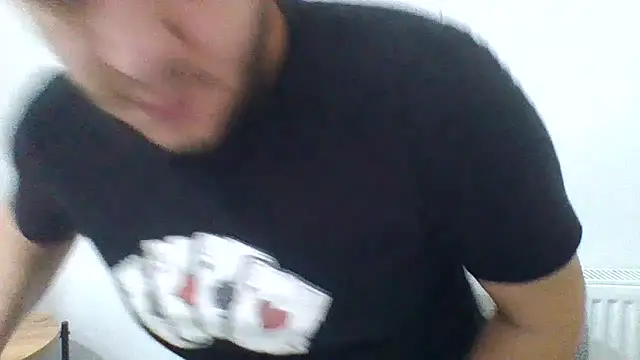 Snapshot of erkekkkadam chatting on February 2025 02:24:02 AM erkekkkadam online show from February 2025 02:24:02 AM