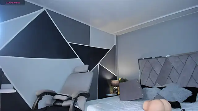 Markbrown online show from December 2024 08:47:02 PM