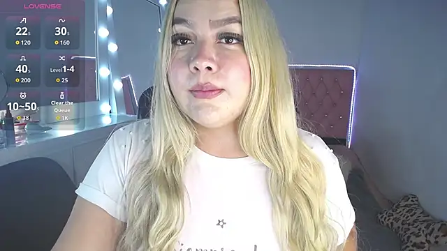 Snapshot of Celeste__sweetx chatting on September 2025 04:45:02 AM Celeste sweetx online show from September 2025 04:45:02 AM