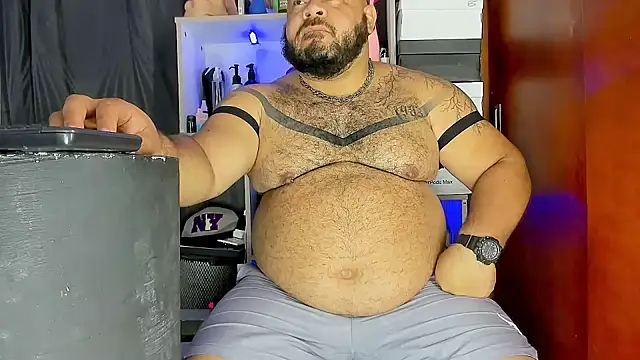 Latino bigcock online show from March 2025 03:47:01 AM