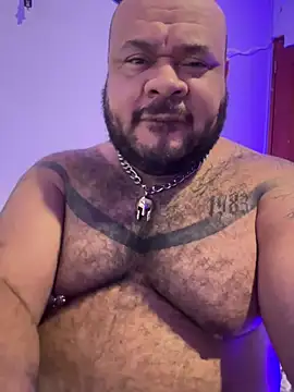 Latino bigcock online show from October 2025 01:03:02 AM