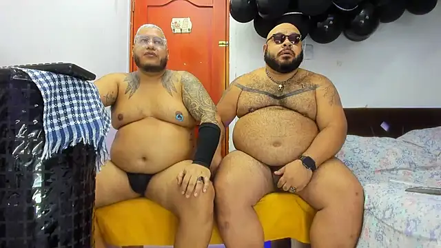 Latino bigcock online show from November 2025 12:33:01 AM