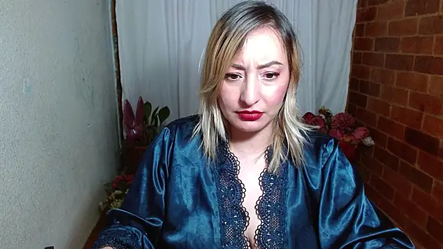 rashellroses22 online show from December 2024 10:27:02 PM