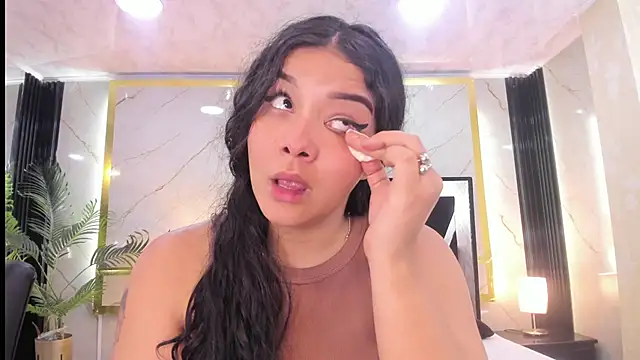 Lia-Anahiz online show from March 2025 01:29:02 PM