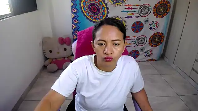 daleska ayala 1 online show from December 2025 12:22:02 PM