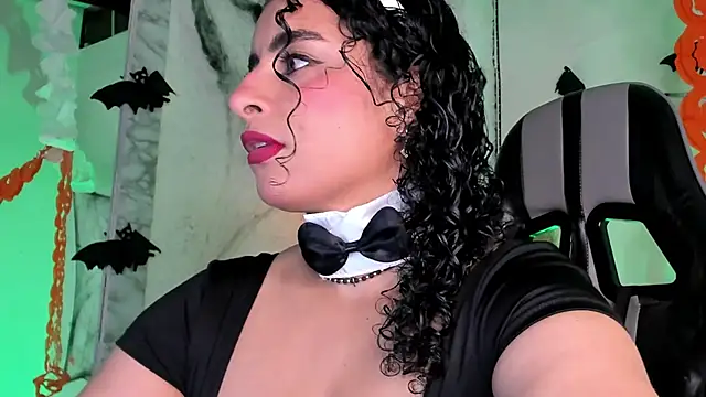 Snapshot of Alizon_1 chatting on October 2025 06:19:02 PM Alizon 1 online show from October 2025 06:19:02 PM