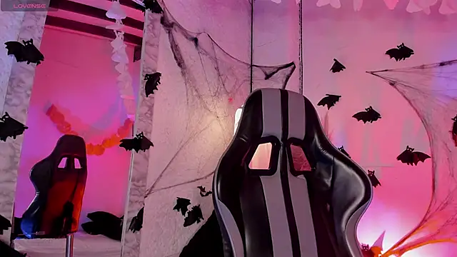 Snapshot of Alizon_1 chatting on October 2025 08:42:02 PM Alizon 1 online show from October 2025 08:42:02 PM