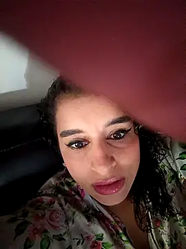 Snapshot of Alizon_1 chatting on November 2025 07:18:01 PM Alizon 1 online show from November 2025 07:18:01 PM