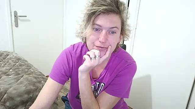 Snapshot of cumfun chatting on December 2025 07:58:01 AM cumfun online show from December 2025 07:58:01 AM