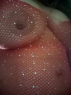 Briiiaa online show from November 2025 09:28:01 PM