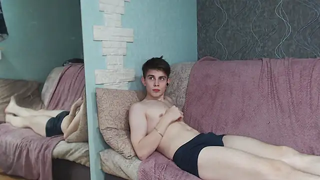 Student Oliver online show from February 2025 09:04:02 PM