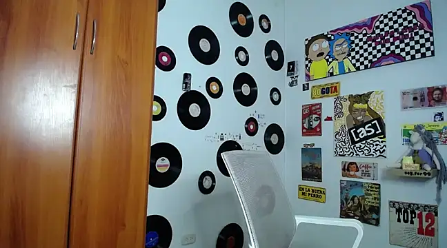 Snapshot of 9_Fernanda_9 chatting on February 2025 04:36:01 AM 9 Fernanda 9 online show from February 2025 04:36:01 AM