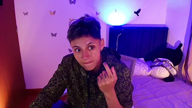 Snapshot of 9_Fernanda_9 chatting on November 2025 08:03:02 AM 9 Fernanda 9 online show from November 2025 08:03:02 AM