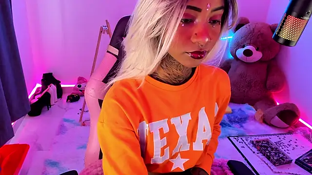 Snapshot of AshantiiSweet chatting on March 2025 10:15:01 PM AshantiiSweet online show from March 2025 10:15:01 PM